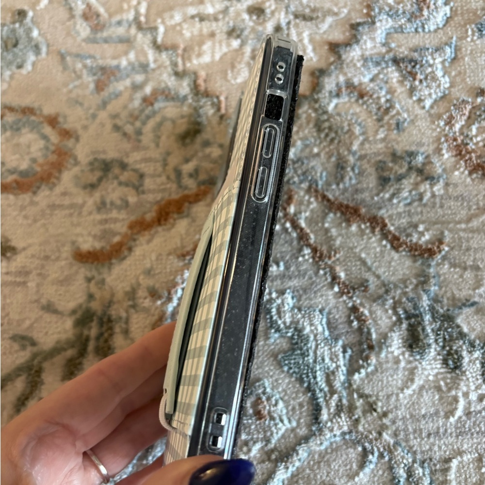 Walli IPhone 16 plus case! - Picture 4 of 7